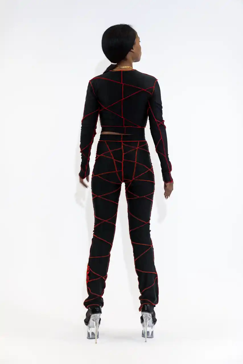 LEGGINGS LONGS ICONIQUES XB / PATCHWORK NOIR / COUTURES ROUGES