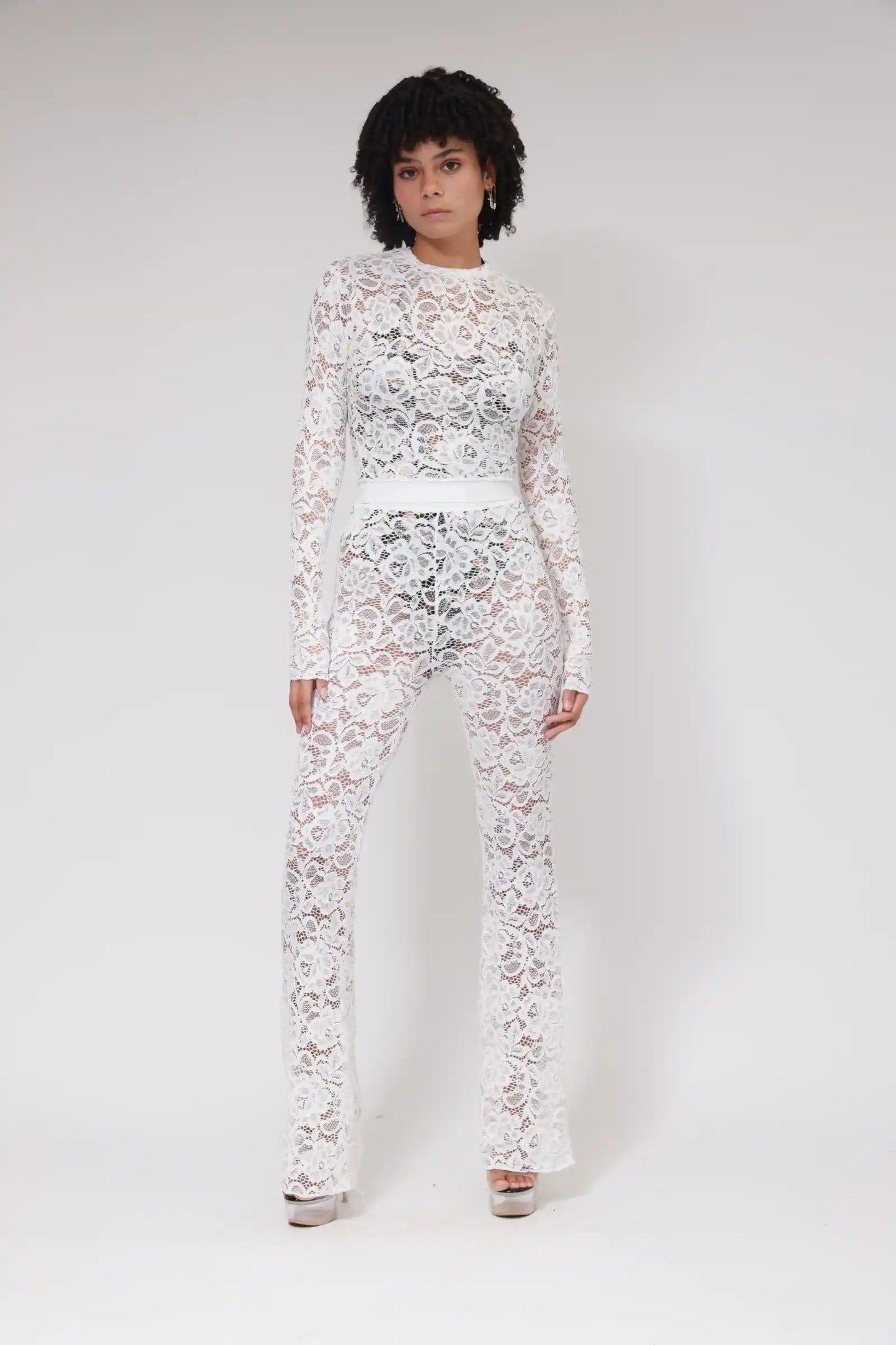 Croptop à manches longues en dentelle / Blanc