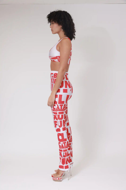Collants longs XB à imprimé drapeau. / Rouge sur blanc / Coutures rouges