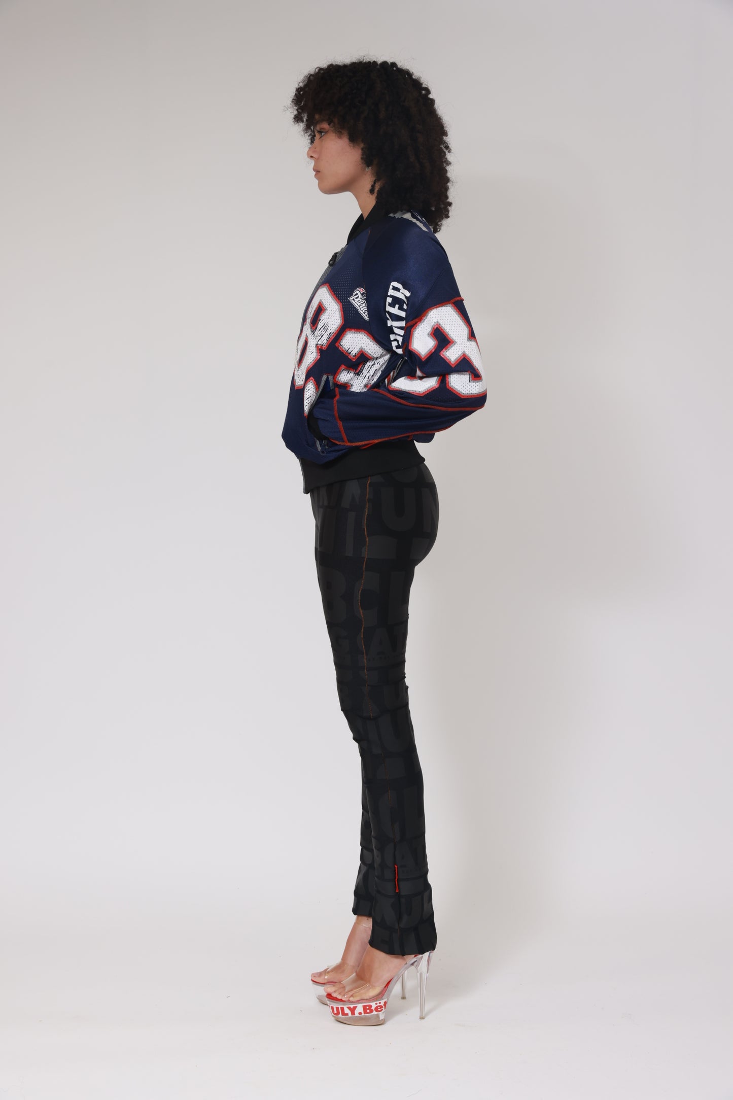 UPCYCLING NFL SUPER TEDDY JERSEY JACKET / NUMBER BACK 18 - MOSS 81