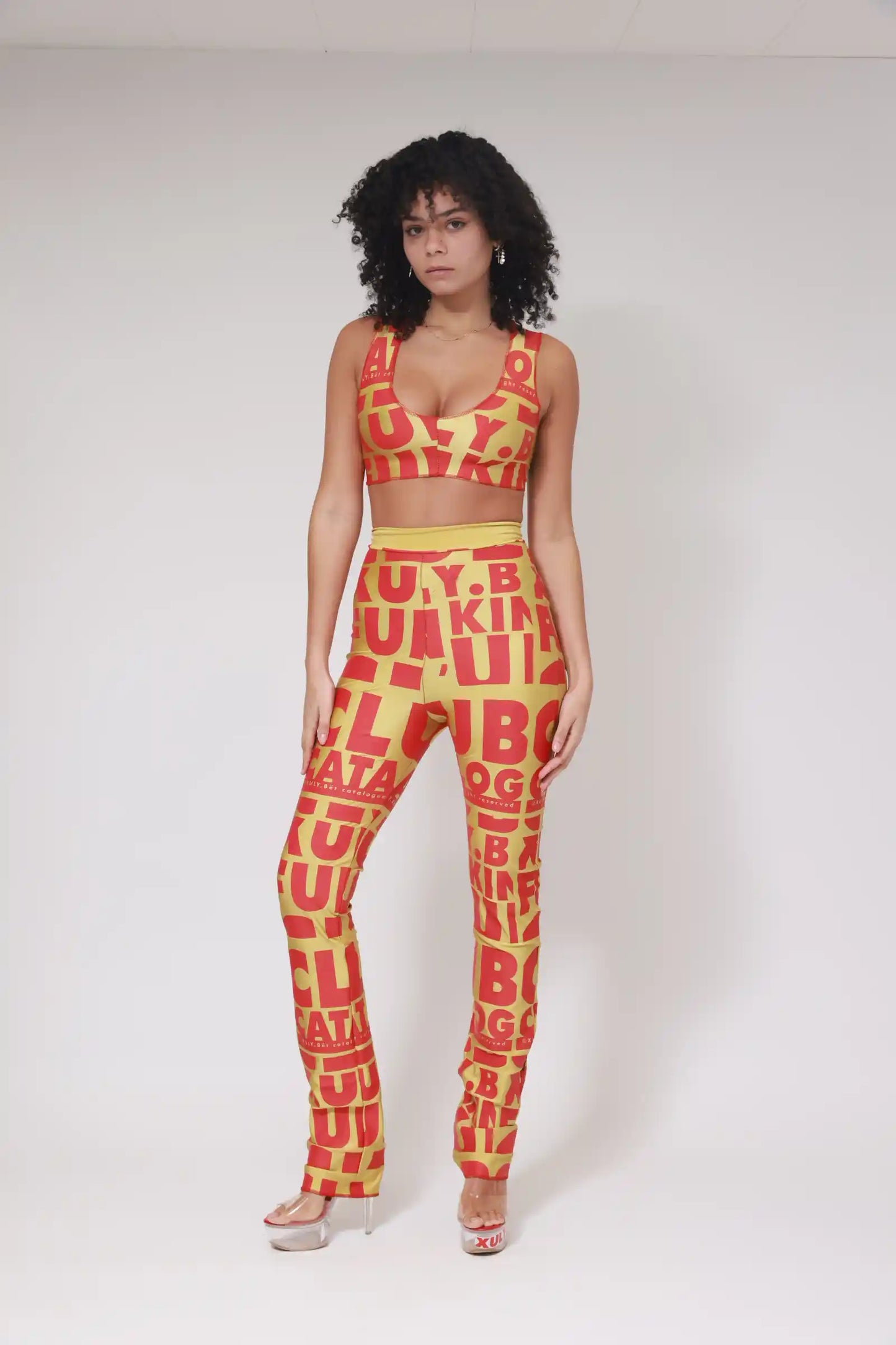 XB FLAGPRINT LONG LEGGINGS / RED ON GOLD / RED STITCHING
