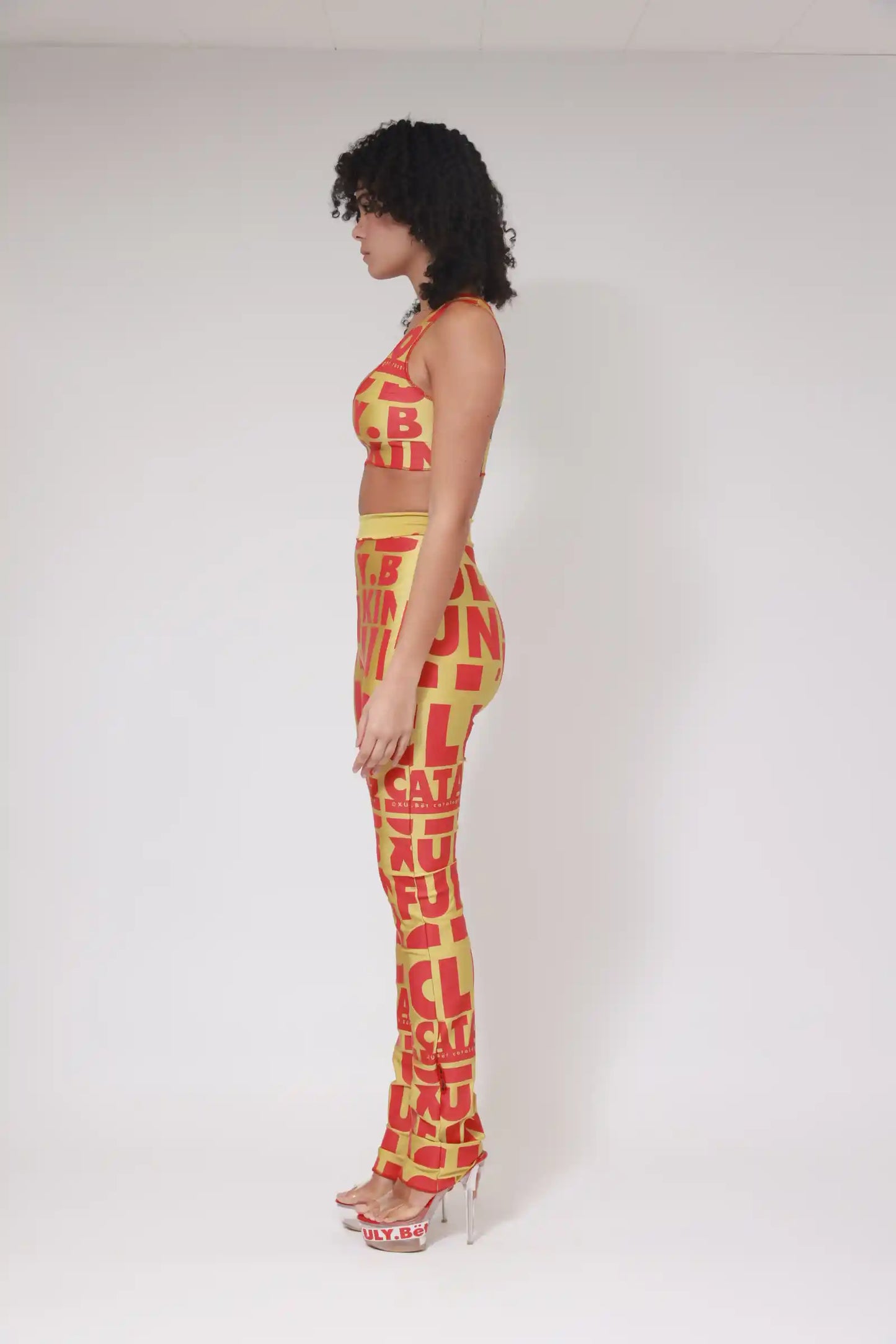XB FLAGPRINT LONG LEGGINGS / RED ON GOLD / RED STITCHING