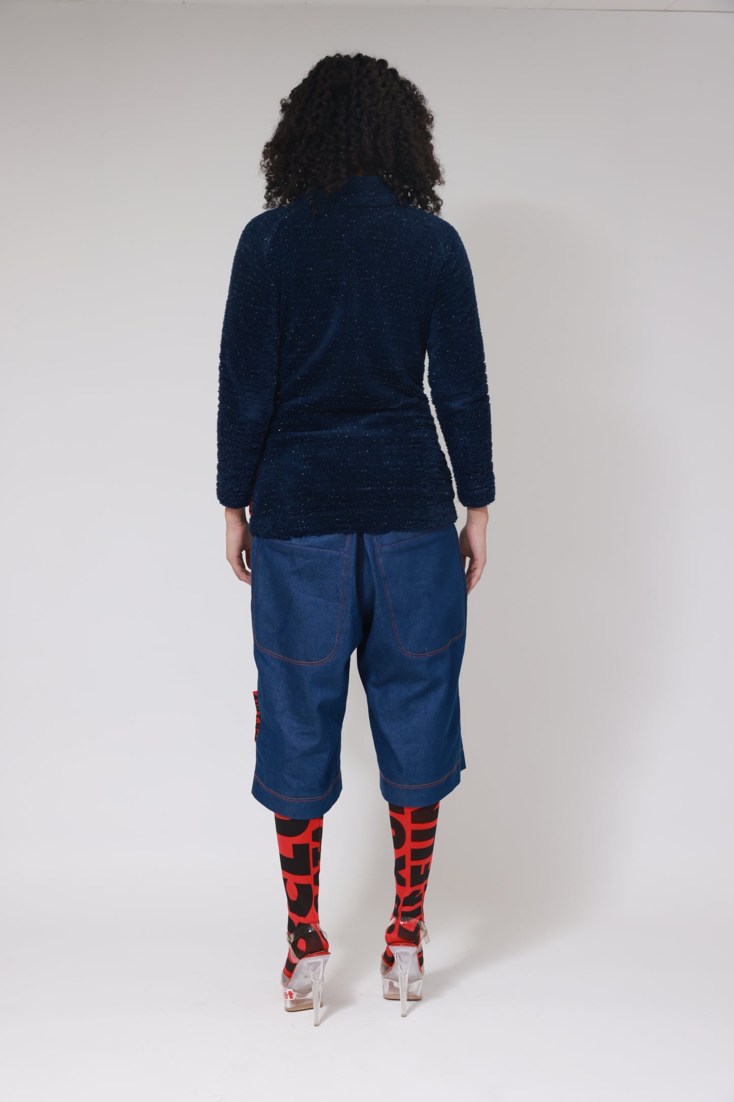 PANTALON COURT ET BAGGY EN DENIM XB