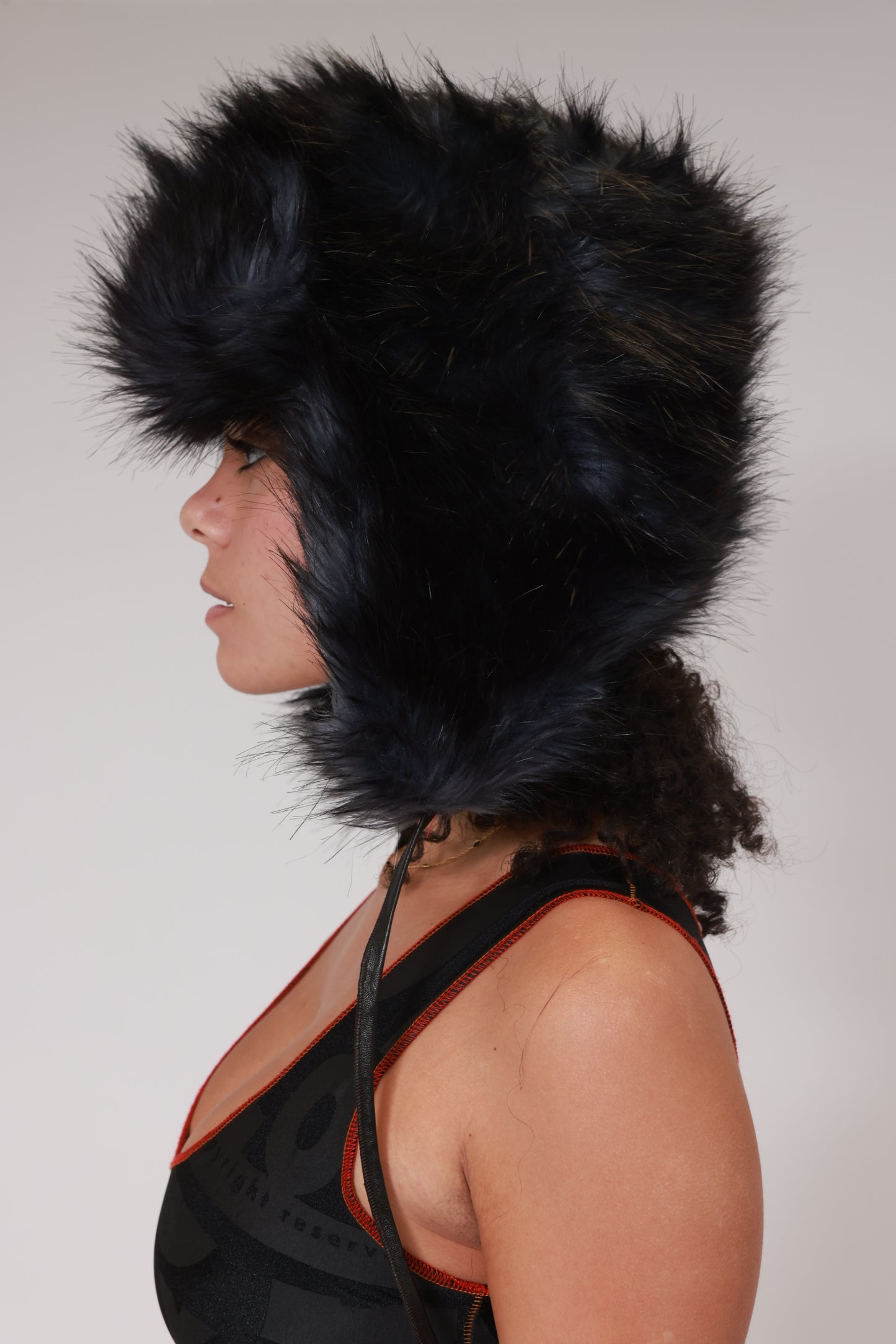 FAUX FUR CHAPKA FOX STYLE / BLACK