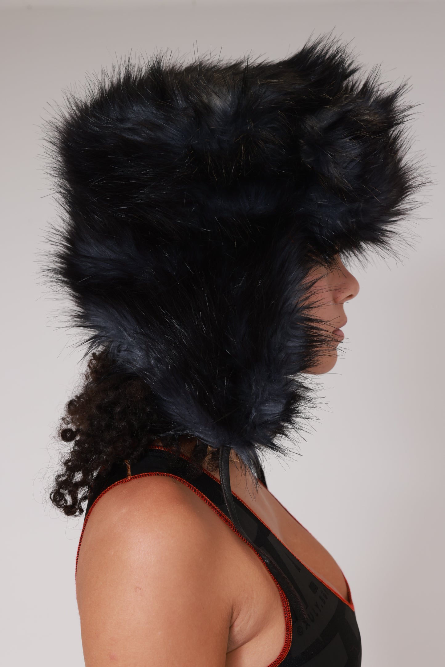 FAUX FUR CHAPKA FOX STYLE / BLACK