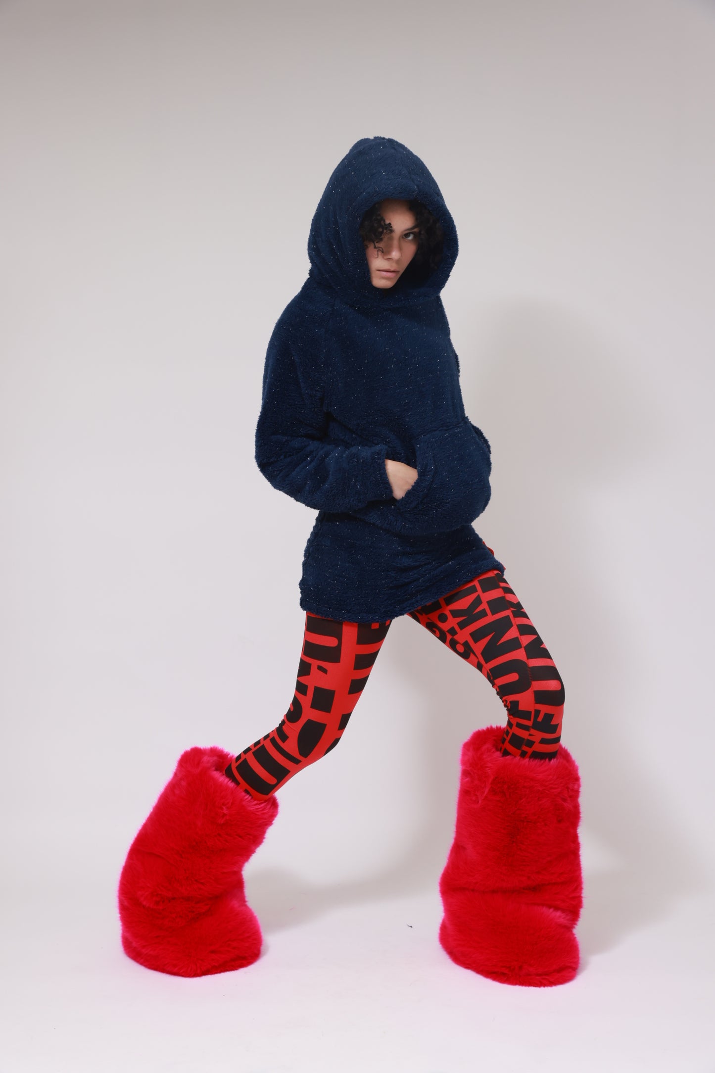 PETIT SWEAT À CAPUCHE EN POLAIRE PAILLETTE